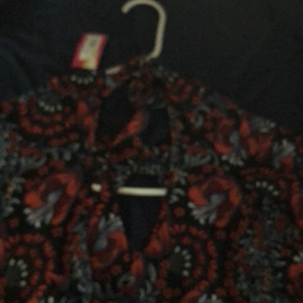 Dresses - Picture 3 of 3
